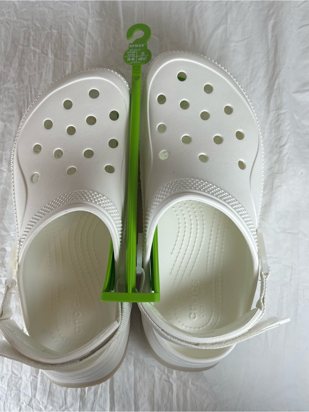 CROCS Hiker Xscape White Platform Clog Wms9/Mens7 style 208365-100 NEW - Picture 3 of 10